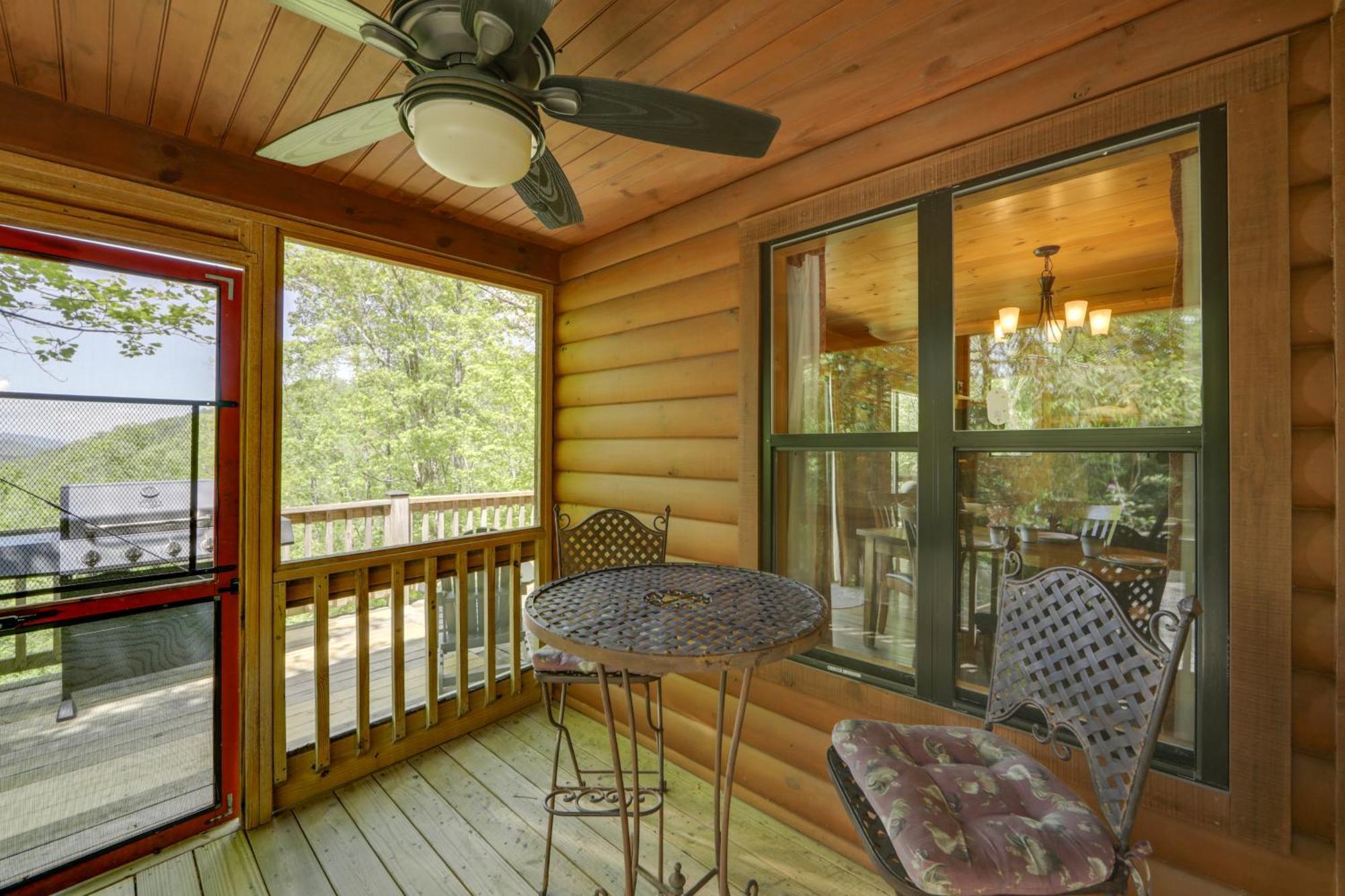 Bryson City Cabin With Hot Tub And Mountain Views! Екстер'єр фото